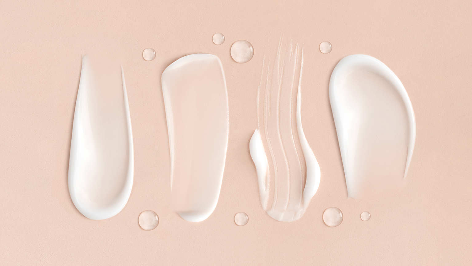 Ceramide unterstützen die natürliche Hautbarriere und helfen dabei, Feuchtigkeit in der Haut zu bewahren